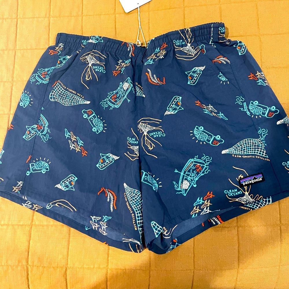 Women’s 5” baggies, Patagonia, size Medium